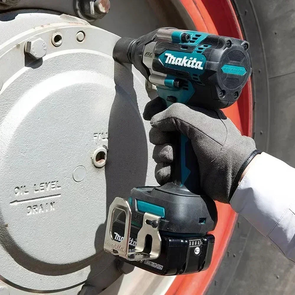 🔩 Makita DTW700 – PowerMax 18V bürstenloser Schlagschrauber